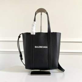 Picture of Balenciaga Handbags _SKUfw177415980fw